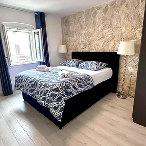  Appartement Vijoleta In Centre